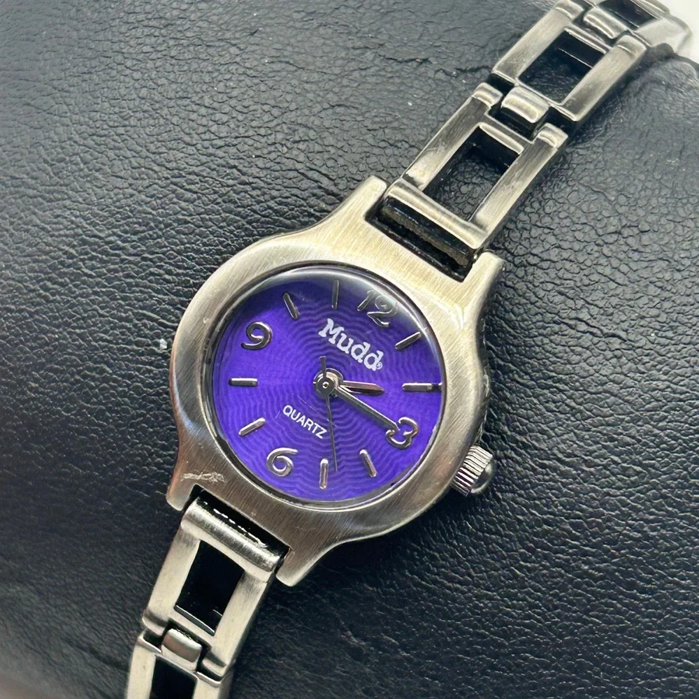 Mudd Metallic Gray Stainless Steel Women’s Quartz Watch Working